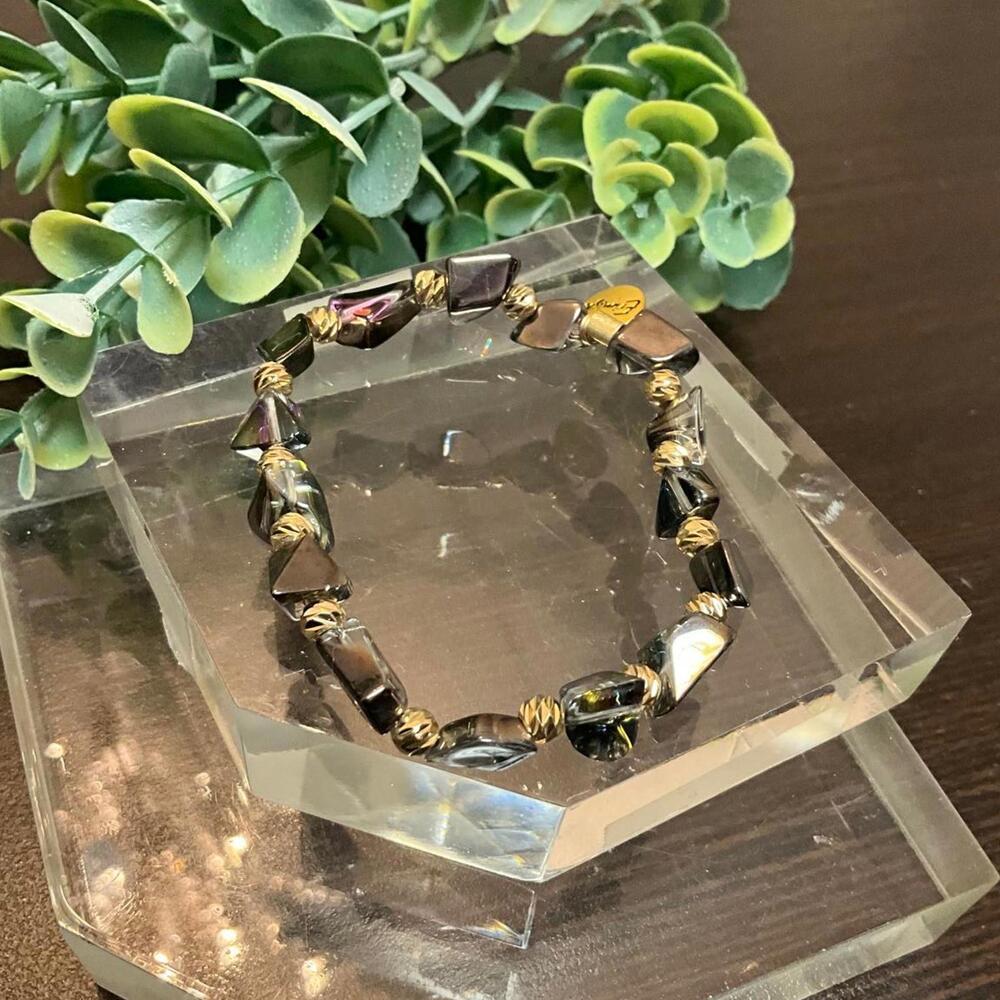 Erimish Iridescent Smoky Geometric Stones